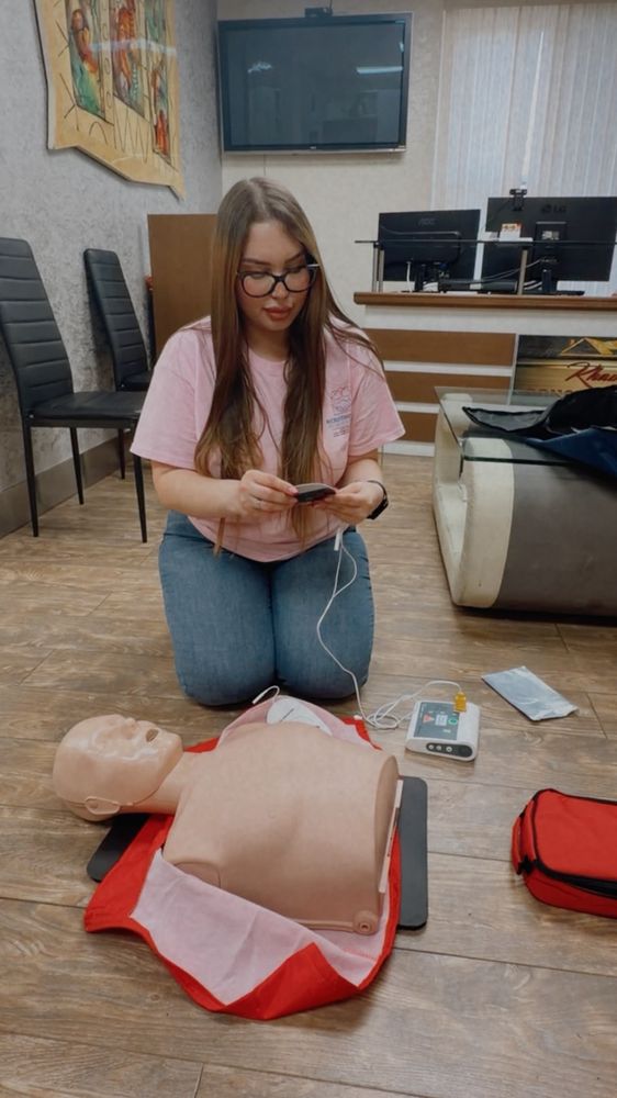 AED training — how to use a defibrillator in an emergency